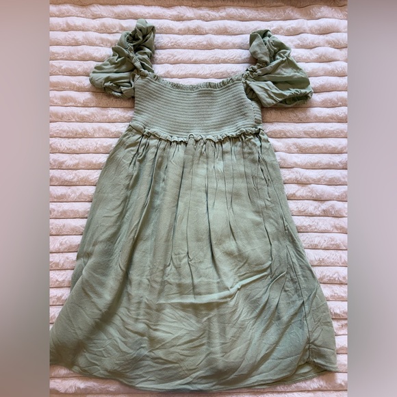 ARITIZA SUNDAY HADLEY DRESS IN GREEN - Picture 2 of 3